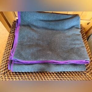 Hot yoga towel mat-sized yoga mate Gray and Purple trim